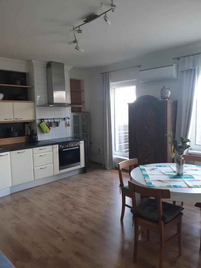 Apartment Штокерау Екстер'єр фото